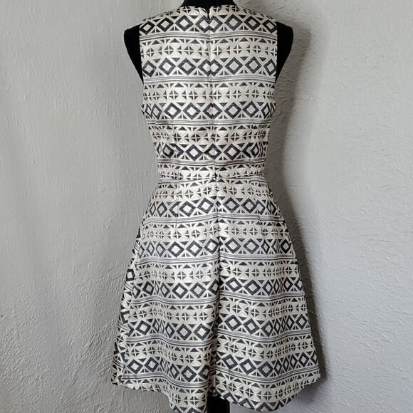 Pim + Larkin | Dress - Picture 5 of 9